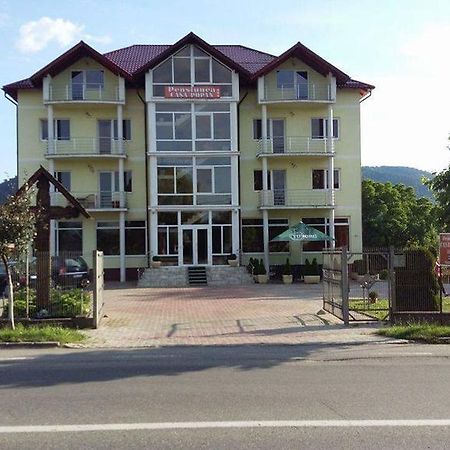 Pensiunea Casa Popan Сигіт Екстер'єр фото